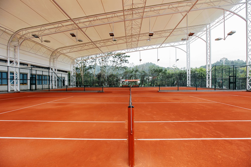 120秒为您呈现欧洲传统红土网球场建造全过程！