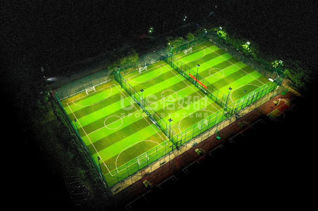 广州黄埔体育中心5人足球场和11人足球场
