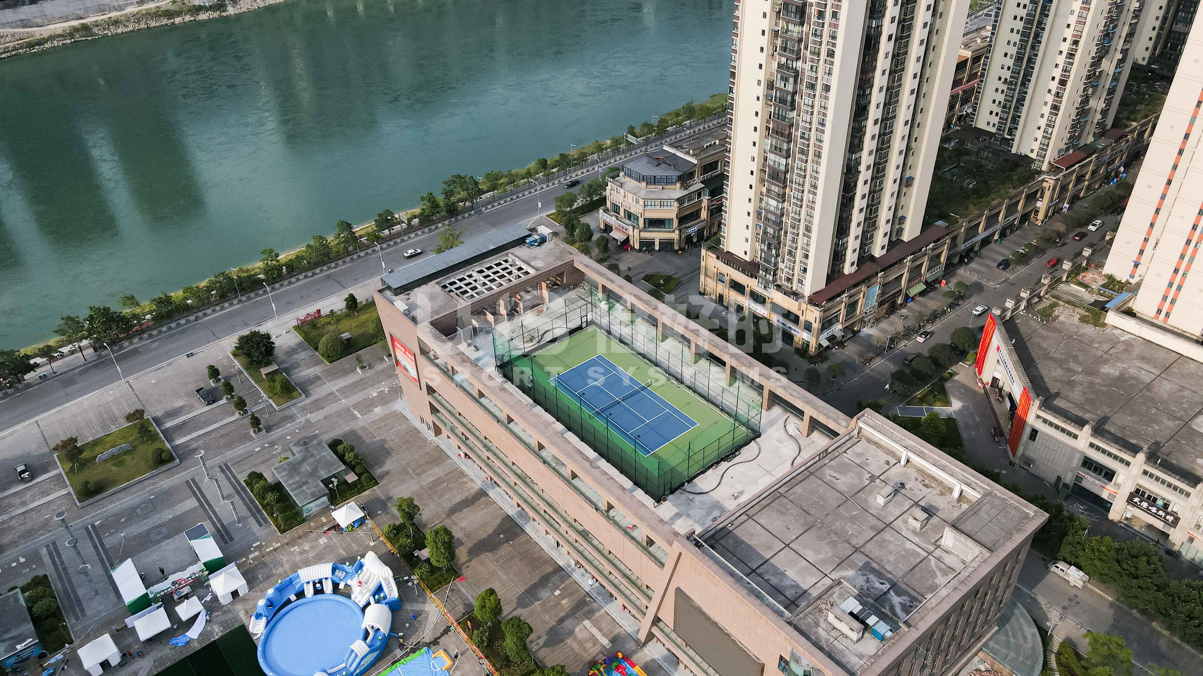 项目案例|隐于山，显于市~重庆武隆中堆坝广场楼顶网球场